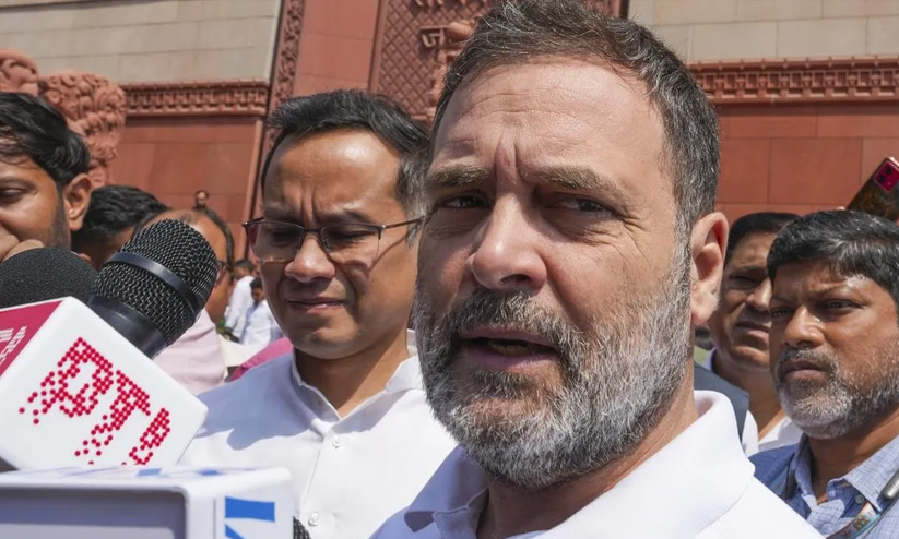 തെരഞ്ഞെടുപ്പ് കമീഷനെതിരെ ആറ്റംബോംബ് കൈയിലുണ്ട്, പൊട്ടിത്തെറിച്ചാൽ ഓടി ഒളിക്കാൻ ഇടമുണ്ടാകില്ല, രാജ്യദ്രോഹമാണ്, നിങ്ങൾ വിരമിച്ചേക്കാം, പക്ഷേ ഞങ്ങൾ നിങ്ങളെ പിന്തുടരും; രാഹുൽ ഗാന്ധി