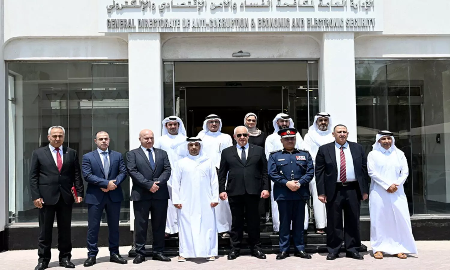 ആഭ്യന്തര മന്ത്രാലയത്തിലെ വിവിധ ഡയറക്ടറേറ്റുകൾ സന്ദർശിച്ച് ഫലസ്തീൻ ആഭ്യന്തര മന്ത്രി