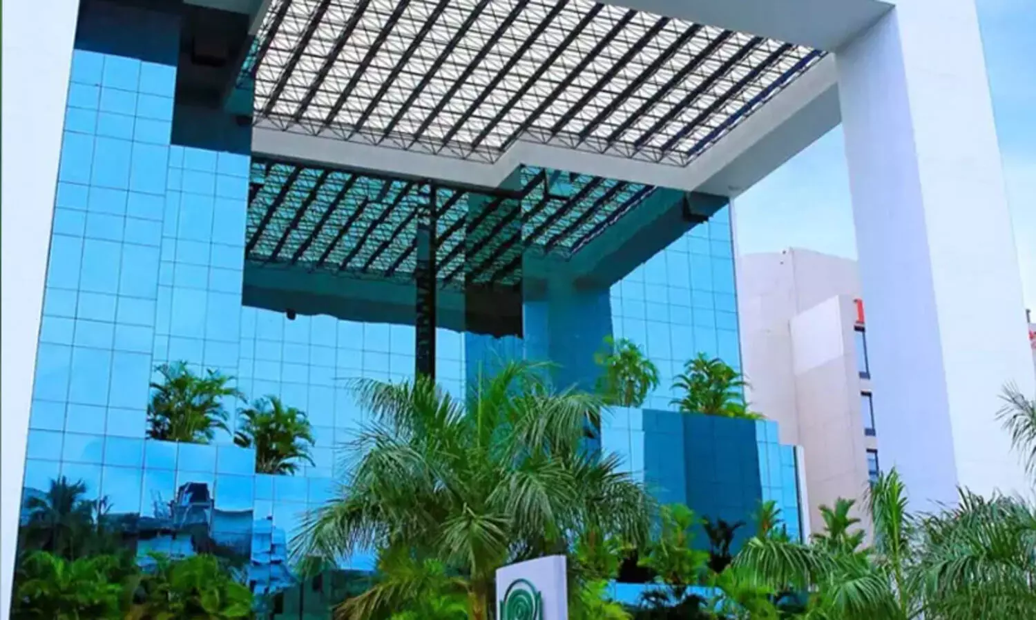 രാജ്യത്തെ 20 ശതമാനം വീടുകളിലും വരുമാനം വർധിച്ചതായി നബാർഡിന്റെ ഗ്രാമീണ സർവേ; ജോലിയിലും വരുമാനത്തിലും വർധന