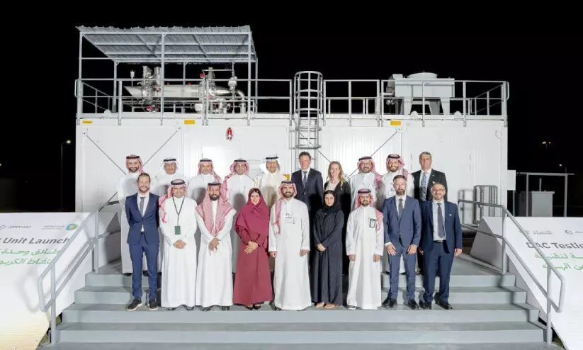 ‘കാ​ർ​ബ​ൺ ക്യാ​പ്​​ച്ച​ർ’; വാ​യു​വി​ൽ​നി​ന്ന്​​ കാ​ർ​ബ​ൺ പി​ടി​ച്ചെ​ടു​ക്കു​ന്ന നൂ​ത​ന സം​വി​ധാ​ന​ത്തി​ന്​ തു​ട​ക്കം