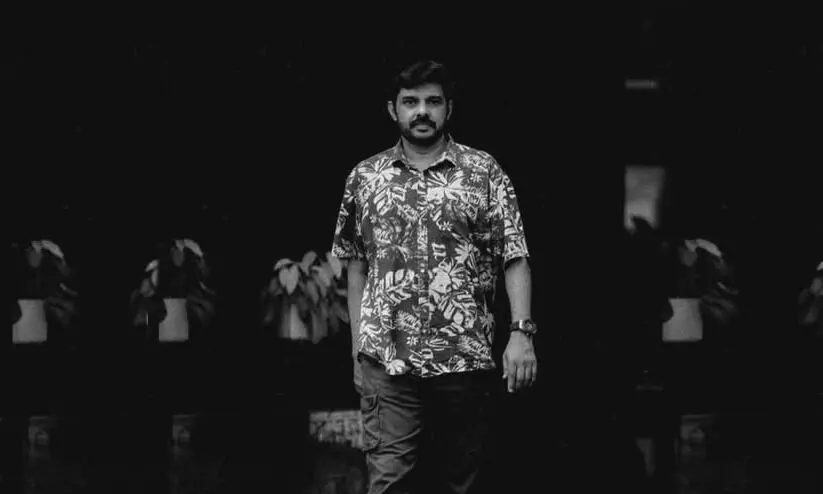 നീ പിടിച്ച കൈ പിന്നെയും പിന്നെയും ഞാൻ തൊട്ടുനോക്കുന്നു ചങ്ങാതീ; നവാസിനെക്കുറിച്ചുള്ള ഓർമകൾ പങ്കുവെച്ച് കലവൂർ രവികുമാർ