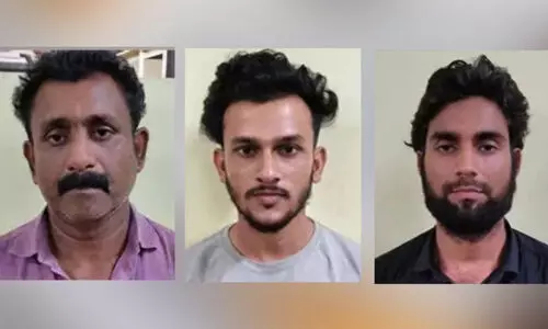 46 ല​ക്ഷം രൂ​പ​യു​ടെ ക​ഞ്ചാ​വ് പി​ടി​കൂ​ടി; മൂ​ന്ന് മ​ല​യാ​ളി യു​വാ​ക്ക​ൾ അ​റ​സ്റ്റി​ൽ