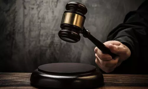 ഓ​ൺ​ലൈ​നി​ൽ ഭീ​ഷ​ണി; സ്ത്രീ​ക്ക്​ 10,000 ദി​ർ​ഹം ന​ഷ്ട​പ​രി​ഹാ​ര​ത്തി​ന്​ വി​ധി