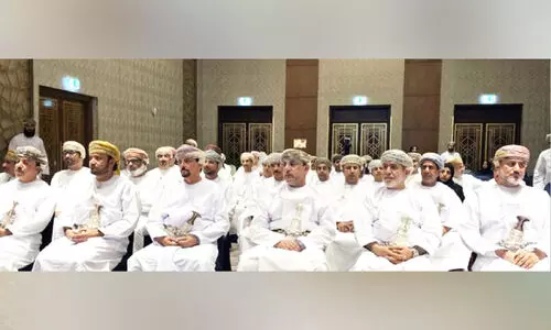 ടൂറിസം, വാണിജ്യം....  അഞ്ച് കരാറുകളിൽ ഒപ്പുവെച്ച് ദാ​ഖി​ലി​യ ഗ​വ​ർ​ണ​റേ​റ്റ്