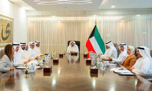 ചൈ​ന​യു​മാ​യി ഒ​പ്പു​വെച്ച ക​രാ​റു​ക​ൾ മ​ന്ത്രി​ത​ല സ​മി​തി വി​ല​യി​രു​ത്തി