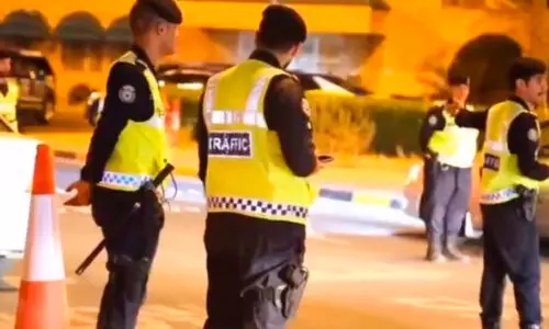 ശ​ക്ത​മാ​യ സു​ര​ക്ഷ പ​രി​ശോ​ധ​ന; 36 പേ​ർ പി​ടി​യി​ൽ, 934 ട്രാ​ഫി​ക് നി​യ​മ​ലം​ഘ​ന​ങ്ങ​ൾ    ശ​ക്ത​മാ​യ സു​ര​ക്ഷ പ​രി​ശോ​ധ​ന; 36 പേ​ർ പി​ടി​യി​ൽ, 934 ട്രാ​ഫി​ക് നി​യ​മ​ലം​ഘ​ന​ങ്ങ​ൾ