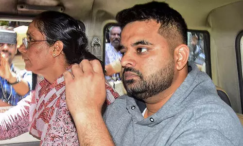 ബലാത്സംഗക്കേസില്‍ പ്രജ്ജ്വല്‍ രേവണ്ണക്ക് ജീവപര്യന്തം; ജനപ്രതിനിധികൾക്കുള്ള പ്രത്യേക കോടതിയുടേതാണ് വിധി