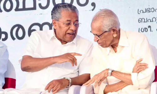 സാനു മാഷ് സ​മ​ഭാ​വ ദ​ര്‍ശ​ന​ത്തി​ന്റെ പാ​ഠ​പു​സ്ത​കം- മുഖ്യമന്ത്രി