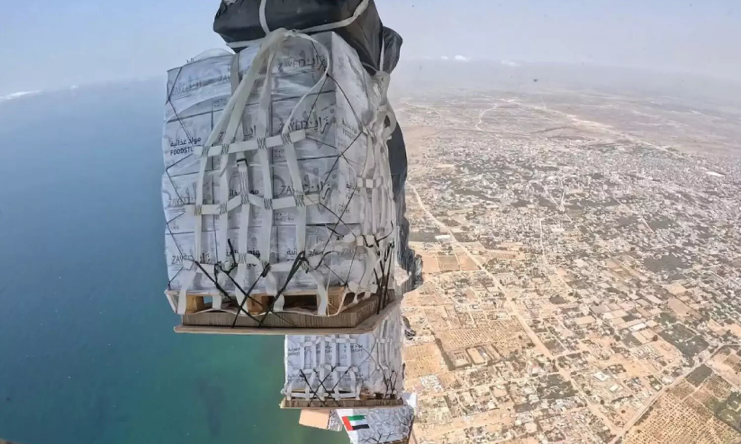 ഗ​സ്സ​യി​ൽ 150കോ​ടി ഡോ​ള​റി​ന്‍റെ സ​ഹാ​യ​മെ​ത്തി​ച്ച്​ യു.​എ.​ഇ