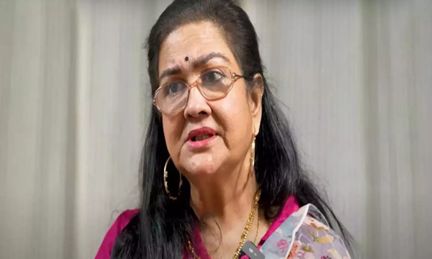 ദേശീയ അവാർഡ് നിർണയത്തിൽ വിമർശനവുമായി ഉർവശി തോന്നിയത് പോലെ കൊടുക്കും, നിങ്ങൾ വന്ന് വാങ്ങിച്ചുപൊക്കോണം എന്ന സമീപനം അംഗീകരിക്കാനാകില്ല.