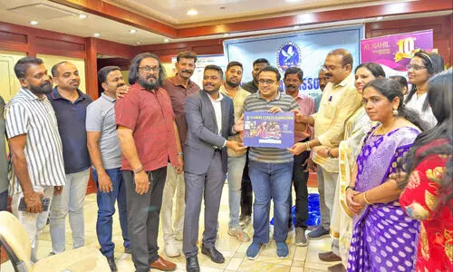 ‘കോ​ല​ത്തു​നാ​ട് മ​ഹോ​ത്സ​വം’ ബ്രോ​ഷ​ർ പ്ര​കാ​ശ​നം