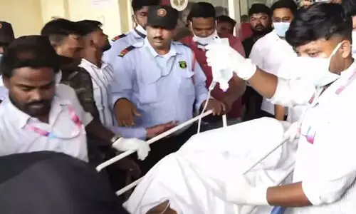 പുരിയിൽ പെൺകുട്ടിയെ ചുട്ടുകൊന്ന കേസിൽ ആർക്കും പങ്കില്ലെന്ന് ഒഡിഷ പൊലീസ്; മൂന്നു പേർ ചേർന്ന് തീ കൊളുത്തിയെന്ന് മാതാവിന്റെ പരാതി