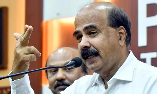 ഭൂമി ​കൈയേറ്റ പരാതി; സി.പി.എമ്മിനെതിരെ പുതിയ പോർമുഖം തുറന്ന്​ ‘കേരള’ വി.സി