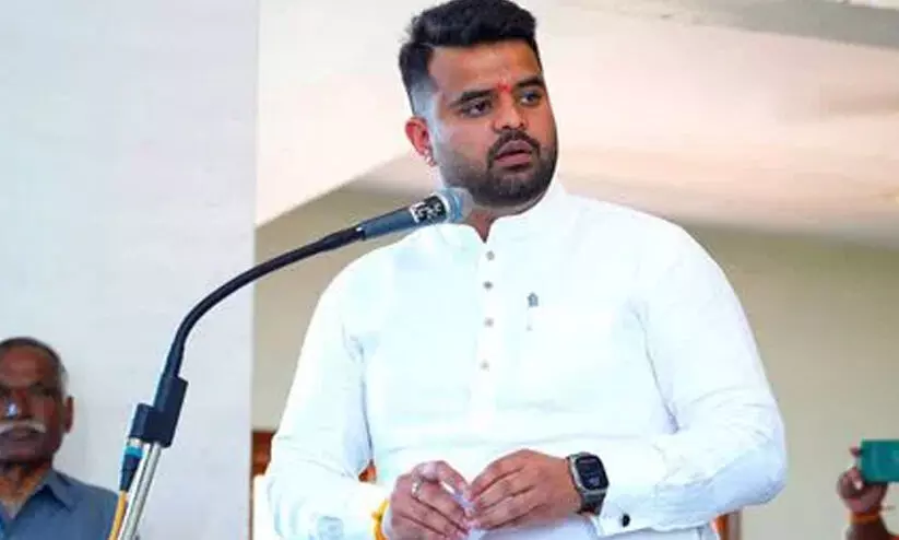 ‘പ്രജ്വൽ രേവണ്ണ നമ്പർ 15528 പരപ്പന അഗ്രഹാര സെൻട്രൽ ജയിൽ’ ‘പ്രജ്വൽ രേവണ്ണ നമ്പർ 15528 പരപ്പന അഗ്രഹാര സെൻട്രൽ ജയിൽ’