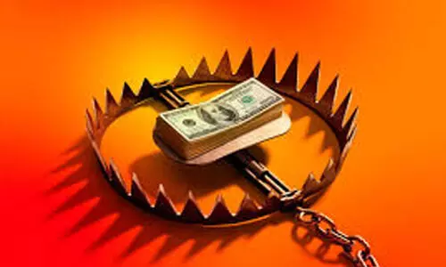 വ്യാജ ബോണ്ട് നൽകി കോടികളുടെ തട്ടിപ്പ്; നെ​ല്ലി​ക്കോ​ട് വ​നി​ത സ​ഹ​ക​ര​ണ സം​ഘ​ത്തി​നെ​തി​രെ  പ​രാ​തി