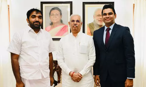 Chandy Oommen,Rajendra Vishwanath Arlekar Chandy Oommen,Rajendra Vishwanath Arlekar