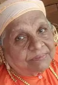 ഖ​ദീ​ജ ഹ​ജ്ജു​മ്മ