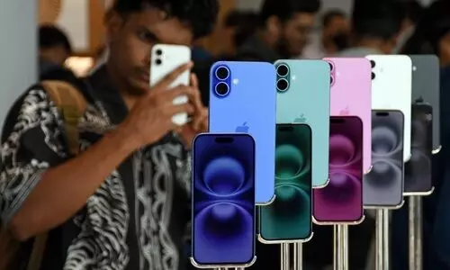 മൂന്ന് മാസത്തിനിടെ ഇന്ത്യയിൽനിന്ന് അയച്ചത് 52,500 കോടി രൂപയുടെ ഐഫോൺ!