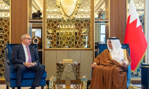 സ്ഥാനമൊഴിയുന്ന ബഹ്റൈനിലെ ഇസ്രായേൽ അംബാസഡറുമായി കൂടിക്കാഴ്ച നടത്തി കിരീടാവകാശി