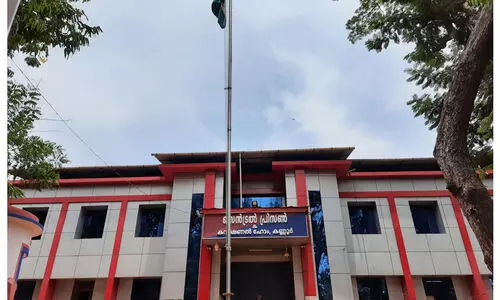 ടി.പി കേസ് പ്രതികളുടെ മദ്യപാനം; മുഖം നഷ്ടപ്പെട്ട് ആഭ്യന്തരവകുപ്പ് ടി.പി കേസ് പ്രതികളുടെ മദ്യപാനം; മുഖം നഷ്ടപ്പെട്ട് ആഭ്യന്തരവകുപ്പ്