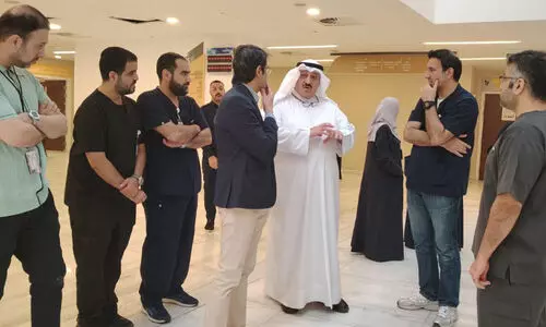 ജ​ഹ്‌​റ ആ​ശു​പ​ത്രി ആ​രോ​ഗ്യ​മ​ന്ത്രി സ​ന്ദ​ർ​ശി​ച്ചു; ര​ക്ഷാപ്ര​വ​ർ​ത്ത​ന​ത്തി​ന് അ​ഭി​ന​ന്ദ​നം