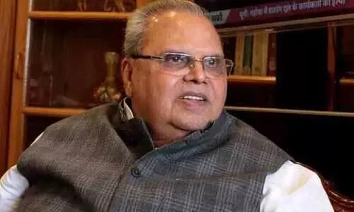 പുൽവാമ വിഷയത്തിൽ പൊട്ടിത്തെറിച്ച സത്യപാൽ മാലിക്: ബി.ജെ.പിയെ വിറപ്പിച്ച ബി.ജെ.പിക്കാരൻ, പറയാനുള്ളത് വെട്ടിത്തുറന്ന് പറയുന്ന രീതി പുൽവാമ വിഷയത്തിൽ പൊട്ടിത്തെറിച്ച സത്യപാൽ മാലിക്: ബി.ജെ.പിയെ വിറപ്പിച്ച ബി.ജെ.പിക്കാരൻ, പറയാനുള്ളത് വെട്ടിത്തുറന്ന് പറയുന്ന രീതി