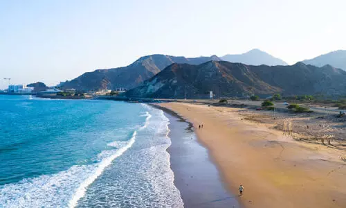 ഫു​ജൈ​റ ക​ട​ൽ​തീ​ര​ങ്ങ​ളി​ലെ നി​യ​മ​ലം​ഘ​ന​ങ്ങ​ൾ പ​വി​ഴ​പ്പു​റ്റു​ക​ൾ​ക്ക്​ ഭീ​ഷ​ണി​യാ​കു​ന്നു