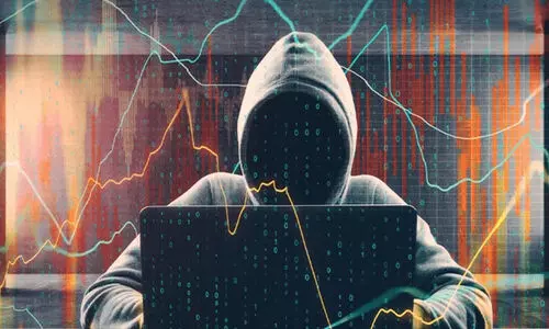 ഷെയർ ട്രേഡിങ് ; മധ്യവയസ്കന് നഷ്ടമായത് 12 ലക്ഷം