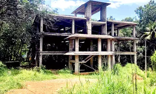 ഈ ​ഓ​ണ​ത്തി​നെ​ങ്കി​ലും പു​തി​യ വീ​ട്ടി​ലു​റ​ങ്ങാ​ൻ ക​ഴി​യു​മോ?