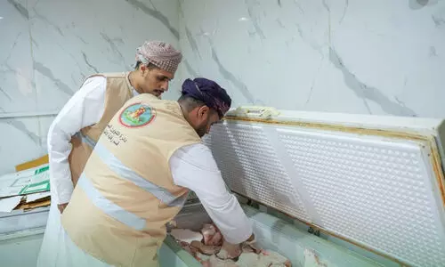 ആരോഗ്യ, സുരക്ഷ ലംഘനം; 43 ഭക്ഷ്യ സ്ഥാപനങ്ങൾക്ക് താഴിട്ട് ദോഫാർ മുനിസിപ്പാലിറ്റി ആരോഗ്യ, സുരക്ഷ ലംഘനം; 43 ഭക്ഷ്യ സ്ഥാപനങ്ങൾക്ക് താഴിട്ട് ദോഫാർ മുനിസിപ്പാലിറ്റി