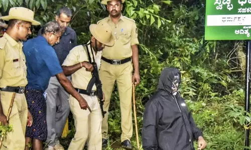 ധർമസ്ഥലയിൽ അന്വേഷണം ഊർജിതം; വനത്തിനുള്ളിലും എസ്.ഐ.ടി പരിശോധന, പഞ്ചായത്ത് ഓഫിസിൽ റെയ്ഡ്