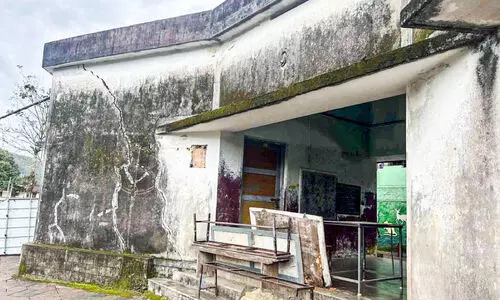 Parathode tamil medium school building