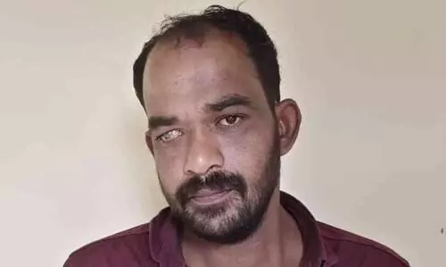 പണയ സ്വർണം എടുക്കാൻ വന്ന യുവതിയിൽനിന്നും പണം പിടിച്ചുപറിച്ച് സ്കൂട്ടറിൽ രക്ഷപ്പെട്ടയാൾ പിടിയിൽ