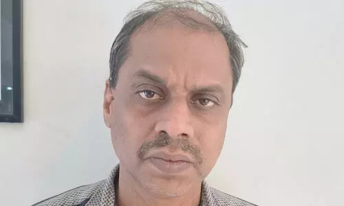 നടൻ ബാലചന്ദ്രമേനോനെ ഭീഷണിപ്പെടുത്തി പണം തട്ടാൻ ശ്രമം; അഭിഭാഷകൻ അറസ്റ്റിൽ