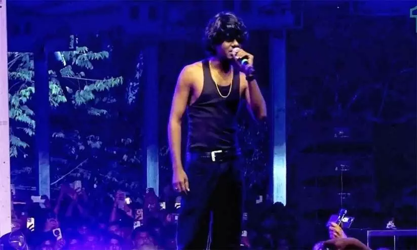 ബലാത്സംഗക്കേസിൽ വേടനെ അറസ്റ്റ് ചെയ്യാൻ പൊലീസ്, ഇതര സംസ്ഥാനങ്ങളിലേക്കും അന്വേഷണം വ്യാപിപ്പിച്ചു