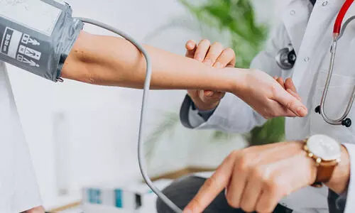 ആ​രോ​ഗ്യാ​വ​ബോ​ധ ക്ലാ​സും സൗ​ജ​ന്യ മെ​ഡി​ക്ക​ൽ പ​രി​ശോ​ധ​ന​യും