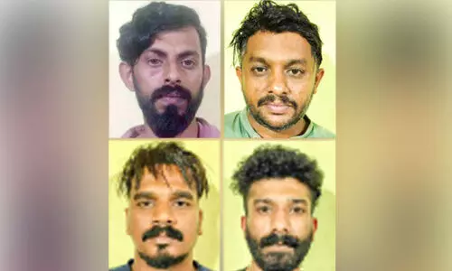 യു​വാ​വി​നെ കാ​റി​ടി​ച്ച് വീ​ഴ്ത്തി​യ കേ​സി​ൽ നാ​ലു​പേ​ർ പി​ടി​യി​ൽ