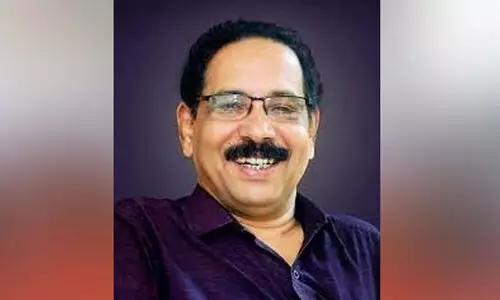 അബൂദബി മലയാളി സമാജം സാഹിത്യ പുരസ്കാരം ആലങ്കോട് ലീലാകൃഷ്ണന്​