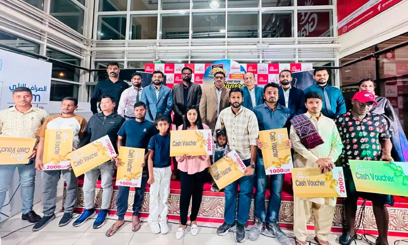 ഗ്രാ​ൻ​ഡ്മാ​ൾ മെ​ഗാ പ്രൊ​മോ​ഷ​ൻ ഒ​ന്നാം ഘ​ട്ട വി​ജ​യി​ക​ൾ​ക്കു​ള്ള സ​മ്മാ​ന​ങ്ങ​ൾ വി​ത​ര​ണം ചെ​യ്തു