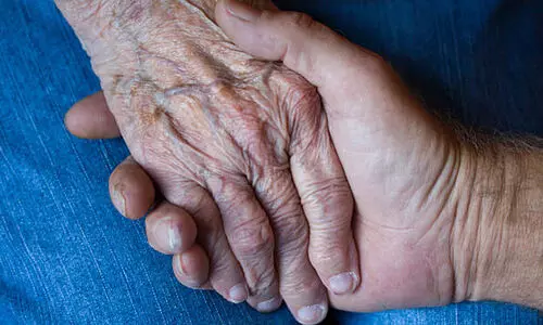 ഉ​മ്മ​യു​ടെ മ​റ​വി