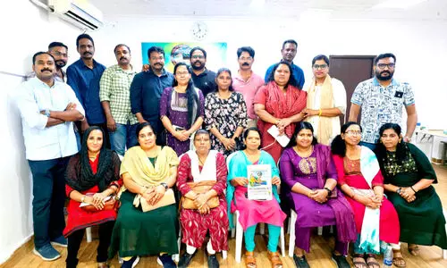 കു​വൈ​ത്ത് കൊ​ല്ലം ഫ്ര​ണ്ട്സ് ഓ​ണാ​ഘോ​ഷം സ​മ്മാ​ന​ക്കൂ​പ്പ​ൺ വി​ത​ര​ണം