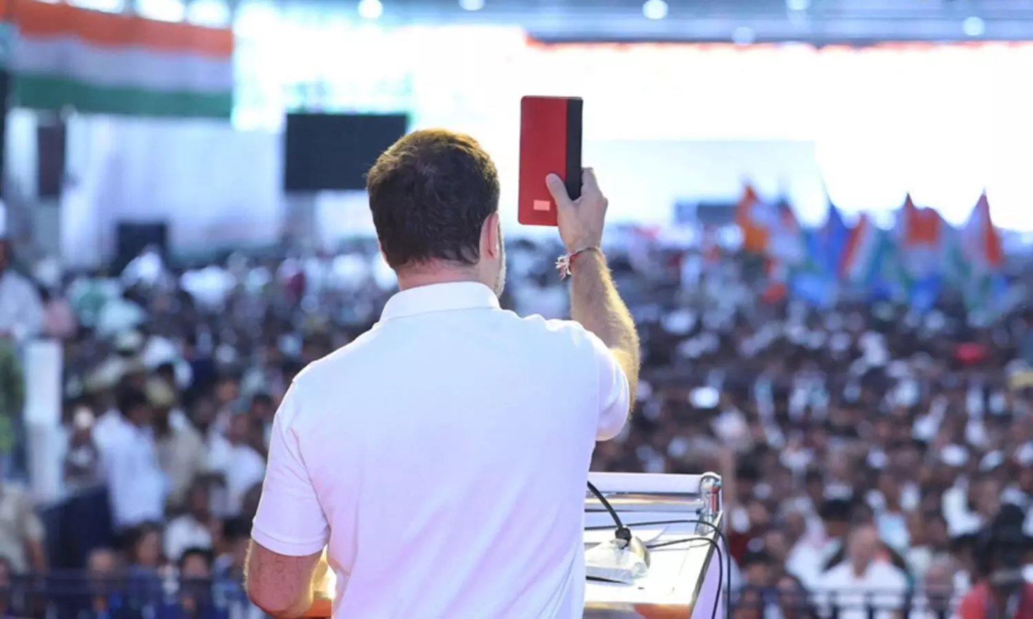 യഥാർഥ ഇന്ത്യക്കാരനെ തീരുമാനിക്കുന്നതാരാണ്?