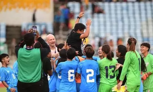 കൈയടിക്കണം ഈ പെൺപടക്ക്; കഷ്ടകാലത്തിനിടെ ഇന്ത്യൻ ഫുട്ബാളിനൊരു നല്ലവാർത്ത...