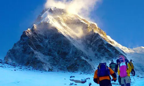 എവറസ്റ്റ് മലനിരകളിലേക്ക് സ്വാഗതം; 100 മലകളിലേക്കുള്ള പ്രവേശനം സൗജന്യമാക്കി നേപ്പാൾ ഗവൺമെന്റ്