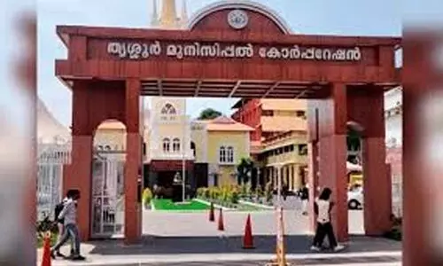 കോ​ർ​പ​റേ​ഷ​ന്റെ കെ​ടു​കാ​ര്യ​സ്ഥ​ത; പെ​ൻ​ഷ​ൻ ആ​നു​കൂ​ല്യ​ വി​ത​ര​ണത്തിന് ഉ​പ​യോ​ഗി​ച്ച​ 10.21 കോ​ടി, ത​ന​ത് ഫ​ണ്ട്