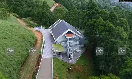 Chokramudi encroachment