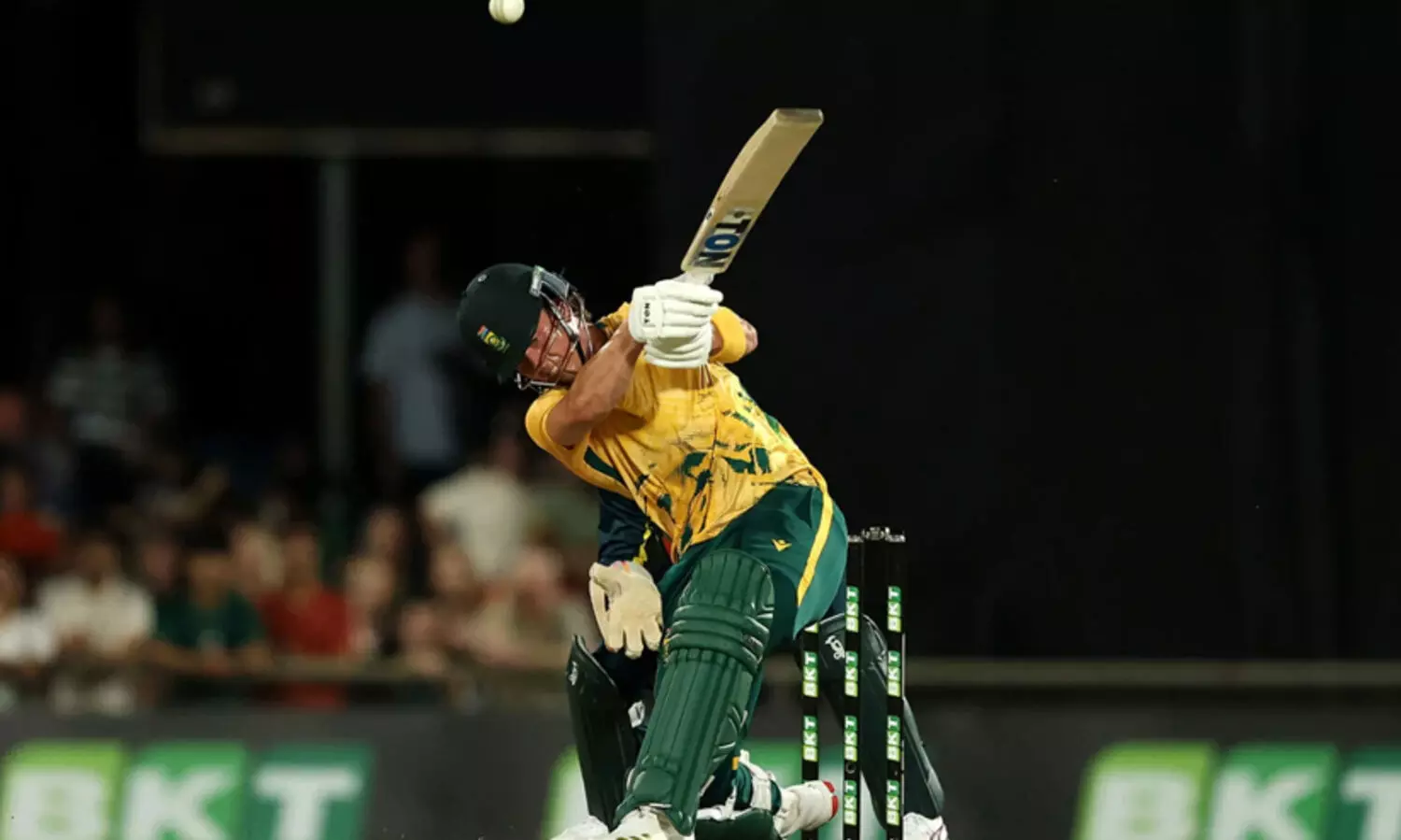 കത്തിക്കയറി ബ്രെവിസ്! ഓസീസിനെതിരെ 56 പന്തിൽ 125 റൺസ്; ഗെയ്ക്‌വാദിന്‍റെ റെക്കോഡ് മറികടന്നു