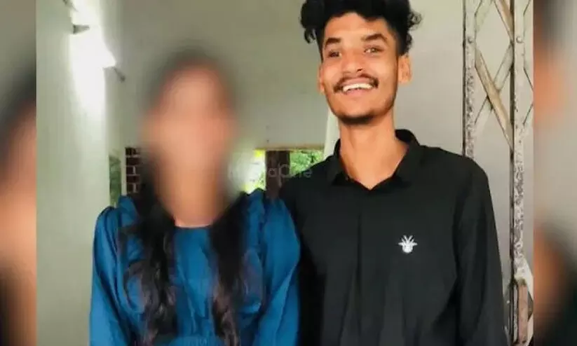 കോതമംഗലത്തെ വിദ്യാർഥിയുടെ ആത്മഹത്യ: റമീസിന്റെ മാതാപിതാക്കളെ ചോദ്യം ചെയ്യും കോതമംഗലത്തെ വിദ്യാർഥിയുടെ ആത്മഹത്യ: റമീസിന്റെ മാതാപിതാക്കളെ ചോദ്യം ചെയ്യും