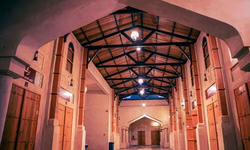 പാ​ര​മ്പ​ര്യ​വും വൈ​ദ​ഗ്ധ്യ​വും; ഒ​ത്തു​ചേ​ർ​ന്ന അ​ൽ അ​ഹ്സ​യി​ലെ ക്രാ​ഫ്റ്റ്സ്മാ​ൻ മാ​ർ​ക്ക​റ്റ് ശ്ര​ദ്ധേ​യ​മാ​കു​ന്നു