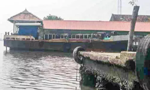 ആഘോഷപൂർവം ഉദ്​ഘാടനം; മട്ടാഞ്ചേരി ജെട്ടിയിലേക്ക് ബോട്ട്​ സർവിസ്​ പേരിന് മാത്രം